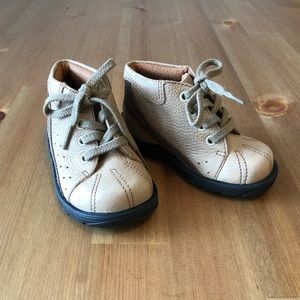 Umi NWOB Leather Boots sz. 19 / 4.5